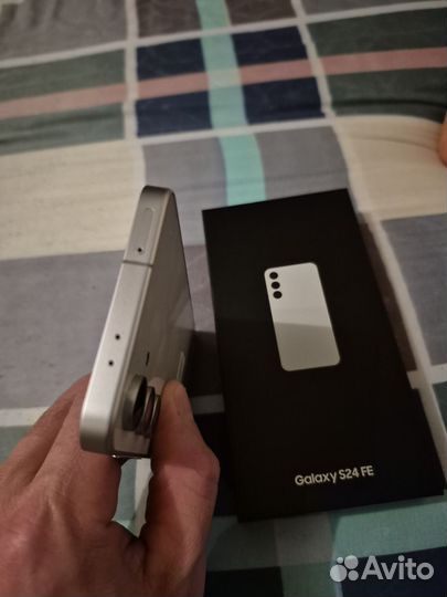 Samsung Galaxy S24 FE, 8/128 ГБ