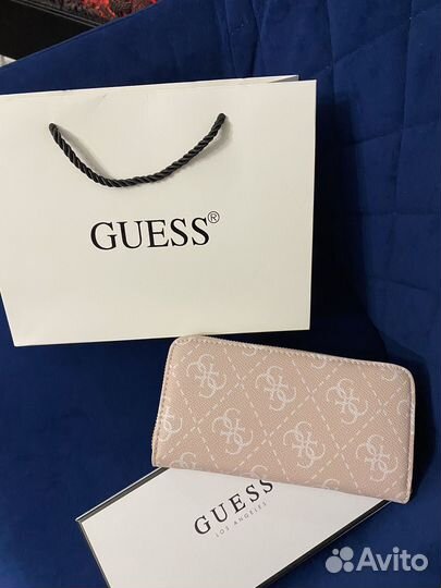 Кошелек guess в подарочной упаковке