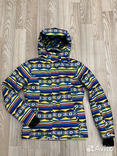 Спортивная зимняя куртка женская