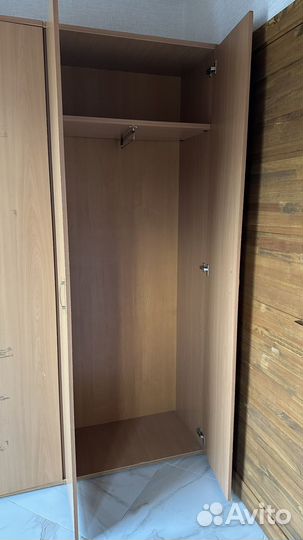 Шкаф распашной