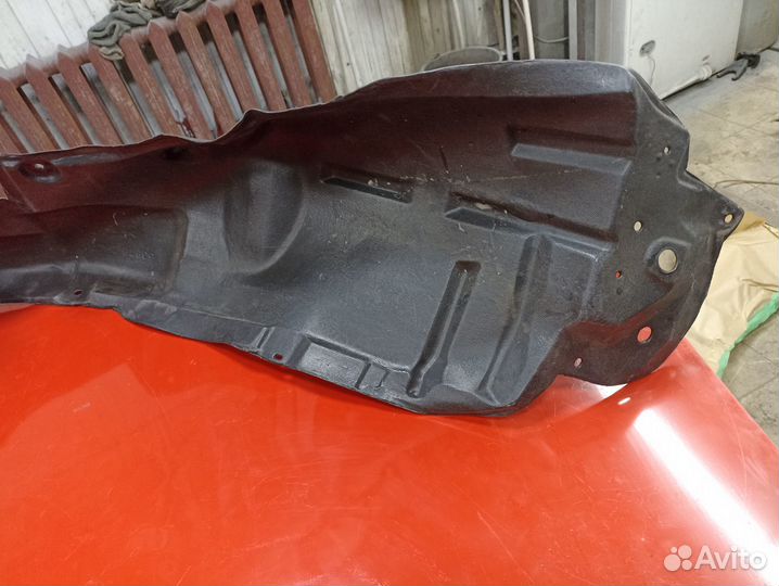 Подкрылок передний левый Toyota RAV4 (13-19)