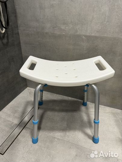 Стульчик для купания инвалидов и пожилых