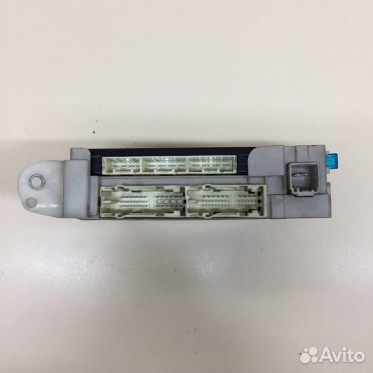 Б/У Б/У Блок предохранителей 82730601608922160141