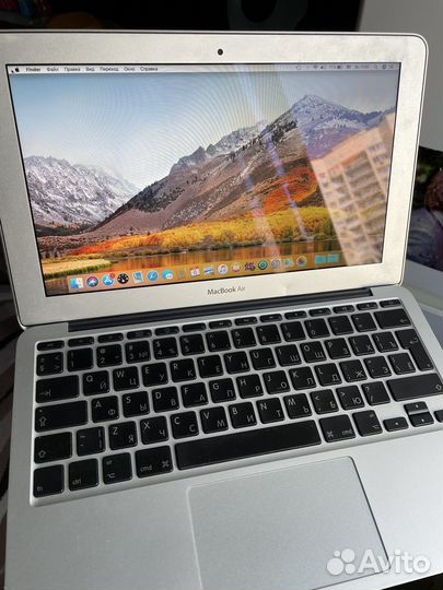 Apple macbook air 11 2010