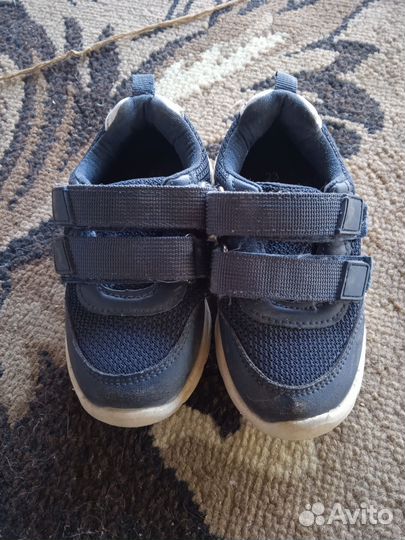 Кроссовки на мальчика