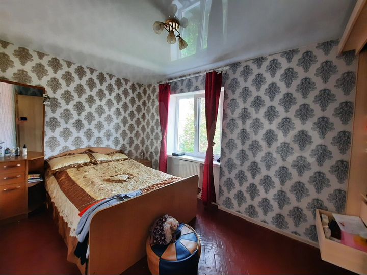2-к. квартира, 54 м², 3/3 эт.