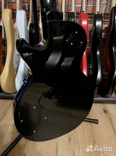 Электрогитара Les Paul + Чехол