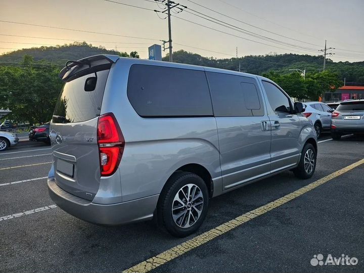 Hyundai Grand Starex 2.5 AT, 2019, 102 000 км