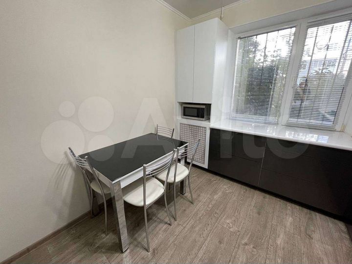 2-к. квартира, 53,6 м², 1/9 эт.