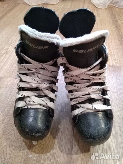 Хоккейные коньки bauer