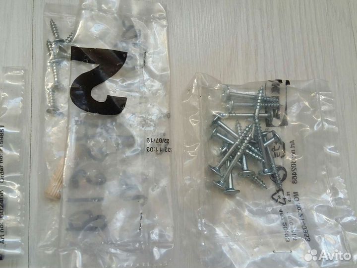 Новые крепления IKEA шурупы, накладки, держатели