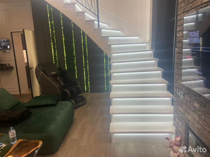 Межэтажная лестница / Лестница деревянная