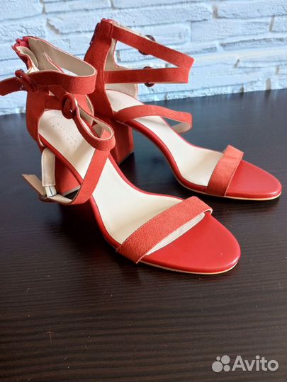 Босоножки. blanco оригинал