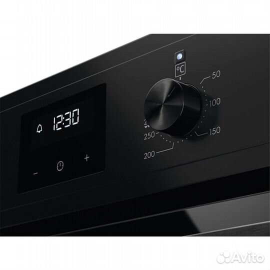 Электрический духовой шкаф Electrolux EOF3C50H