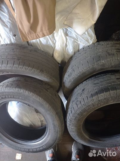 Продам шины бу рено дастер