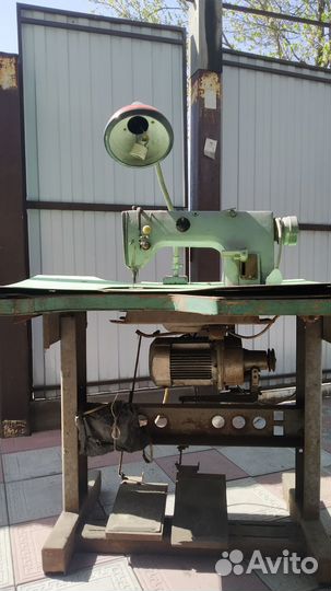 Швейная машинка