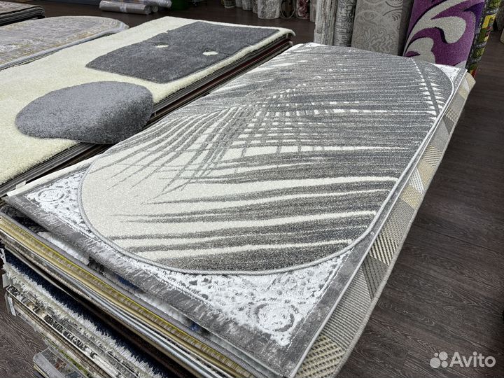 Ковер новый 100х200 овал, Турция