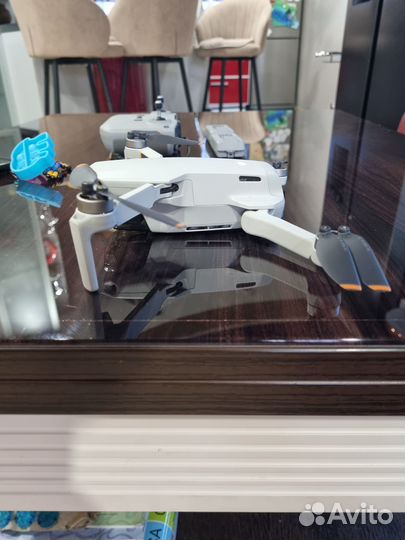 Продам квадрокоптер DJI mini 2