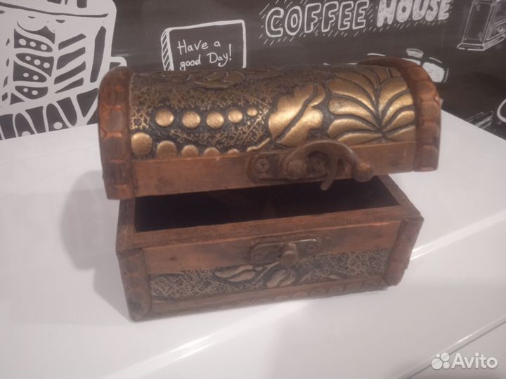 Шкатулка для украшений