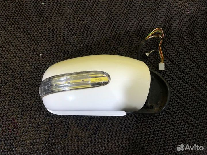 Зеркало правое Mercedes-Benz C-Class W203