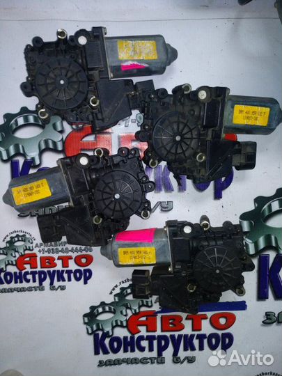 Моторчик стеклоподъемника передний правый Audi A8