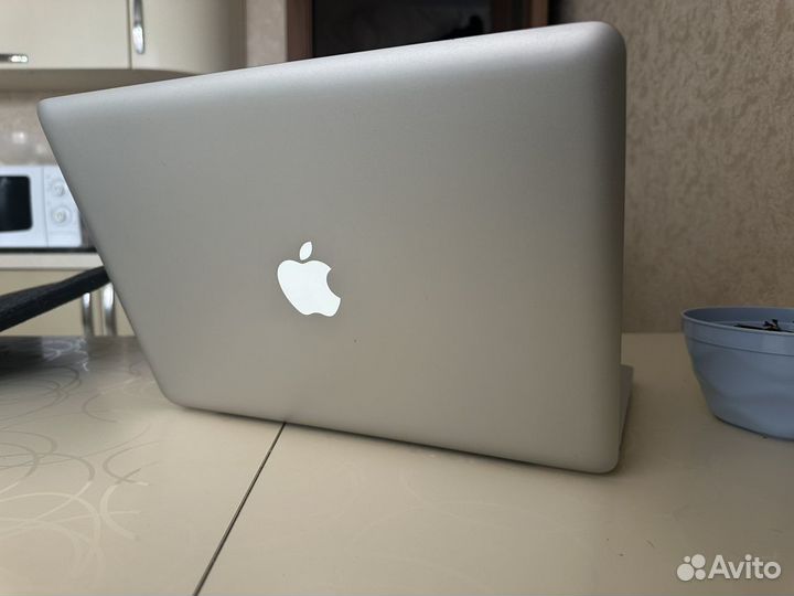 Apple MacBook Pro 13