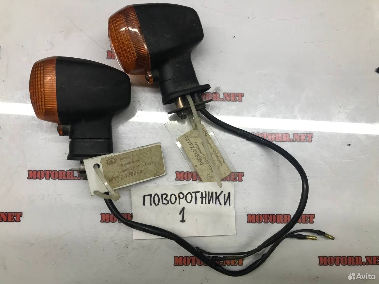 Yamaha FZ400 98 поворотник задний 1шт