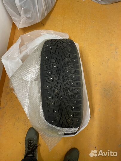 Продам зимнюю резину 195/65 r15