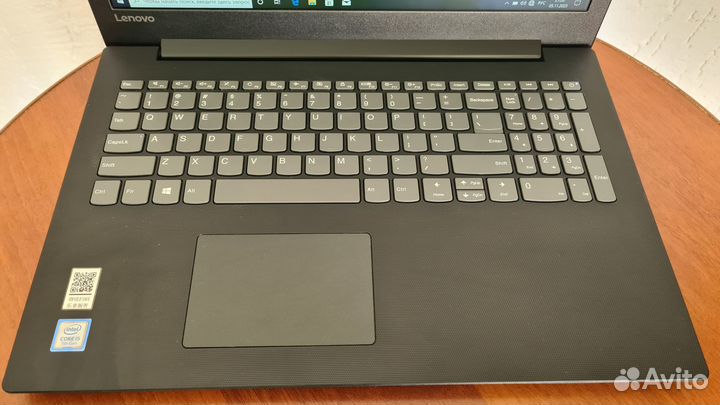 Ноутбук Lenovo i5-7200\8gb\500g\IPS\ 2 видео карты
