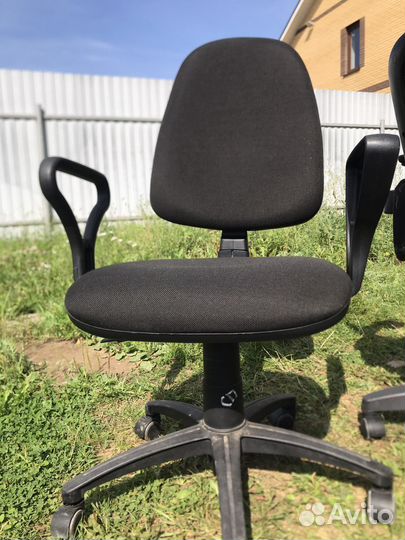 Компьютерное кресло