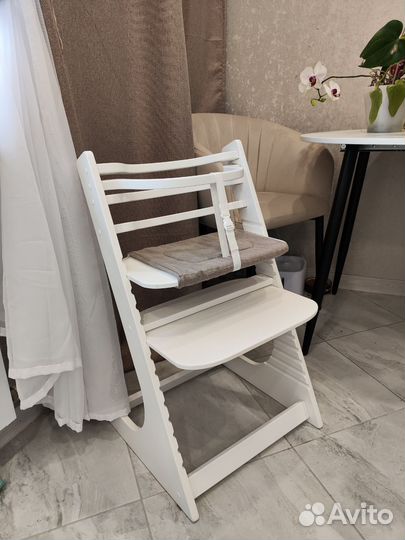 Стульчик для кормления деревянный