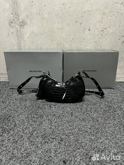 Balenciaga Le Cagole Bag