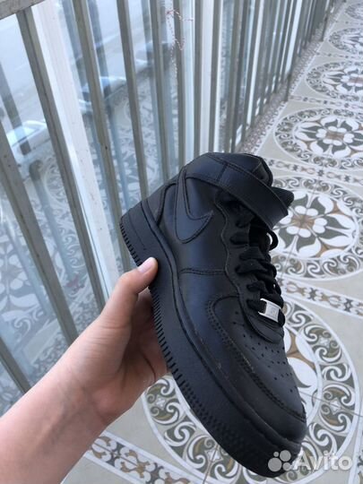 Nike air force 1 black high