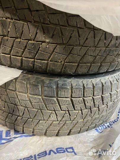 Bridgestone Blizzak DM-V1 225/65 R17