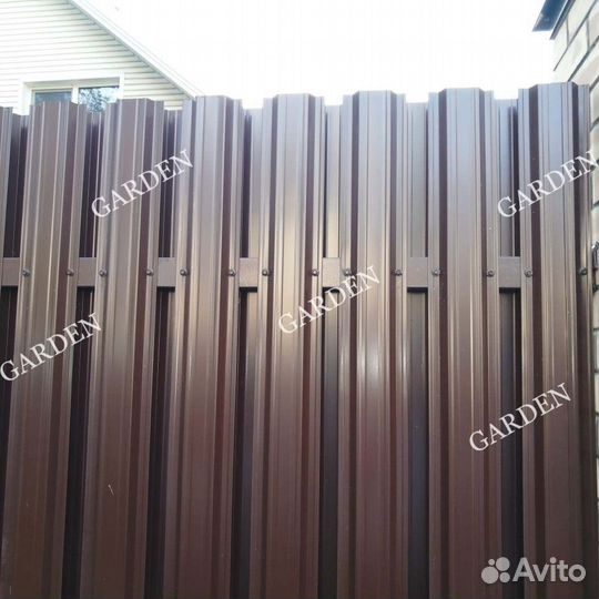 Евроштакетник П-образный с жесткими ребрами