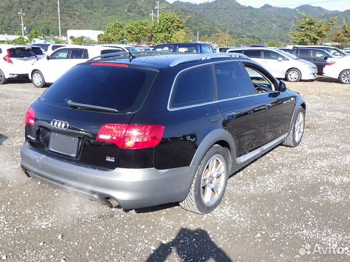 Уплотнение двери пара переднее Audi A6 Allroad C6