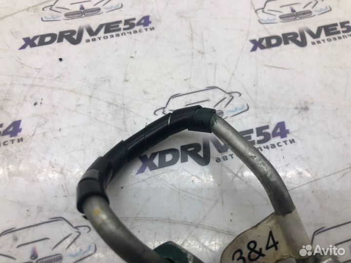 Трубка топливная Land Rover Discovery LR4 D275