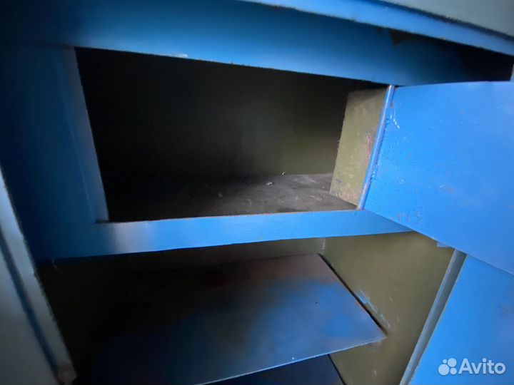 Продается сейф