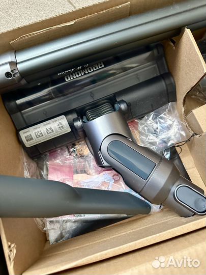 Новый беспроводной ручной пылесос redmond RV-UR374