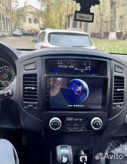 Магнитола на Mitsubishi Pajero 4 Android