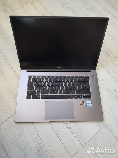 Huawei matebook d15