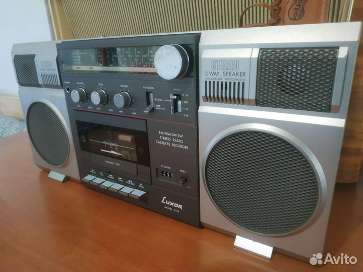 Магнитола luxor 9139