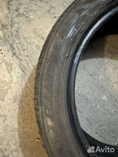 Triangle TH201 Sportex 235/45 R18