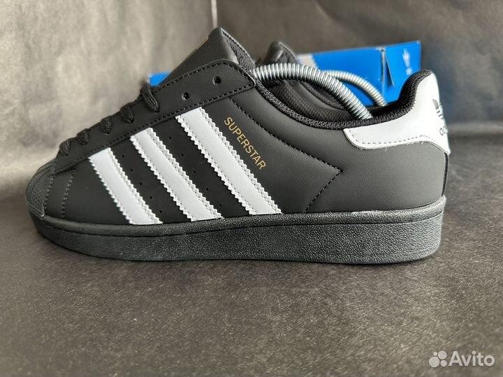 Кроссовки Adidas Superstar