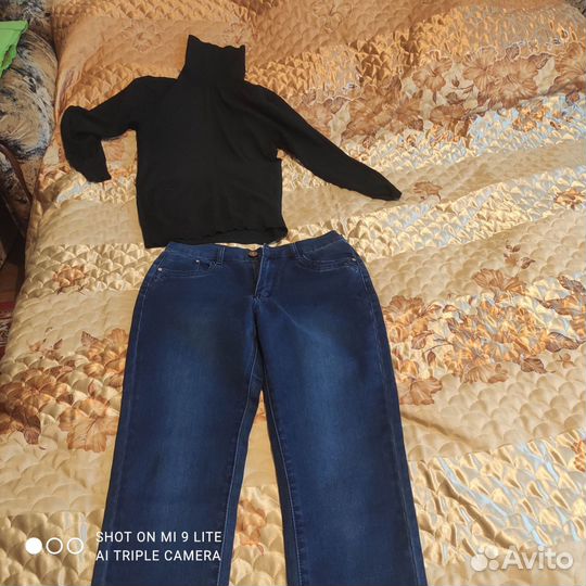 Япомогаю вещи женские р.50-52