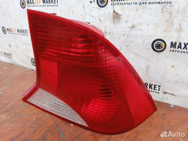 Фонарь задний Ford Focus 1 1998 прав. (б/у)