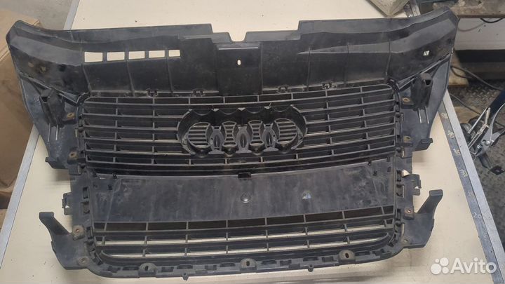 Решетка радиатора Audi A3 (8PA), 2009