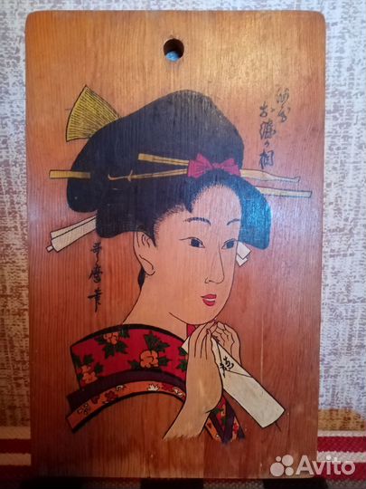 Предметы винтаж: доска,ножи Хохлома,орехокол,счёты