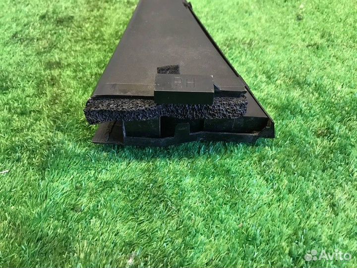 Уголок задней правой двери (R) Nissan Almera