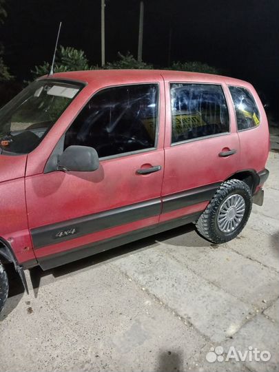 Chevrolet Niva 1.7 МТ, 2003, 290 000 км